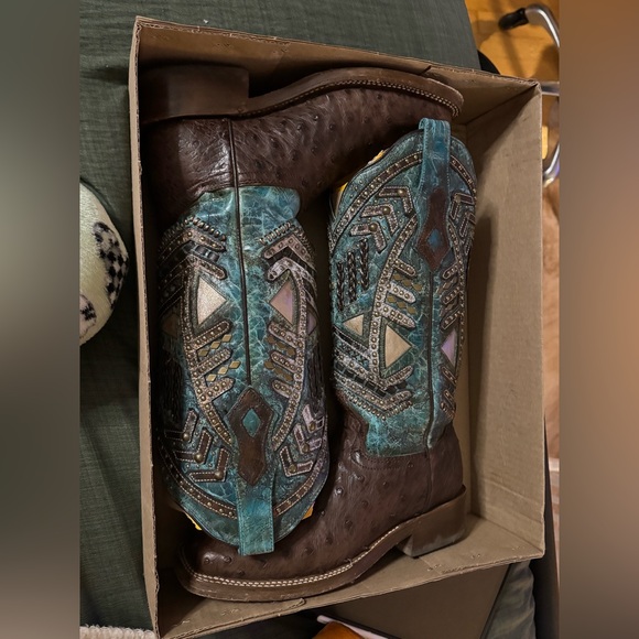 Corral Women’s Turquoise and Dark Brown Ostrich Skin Western Boots - Picture 4 of 5
